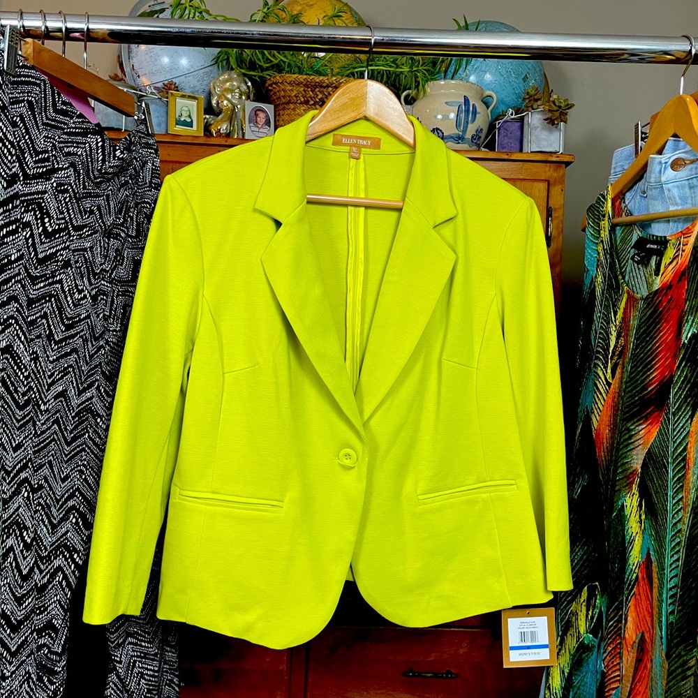 Ellen Tracy Sidewalk Cafe knit blazer neon green